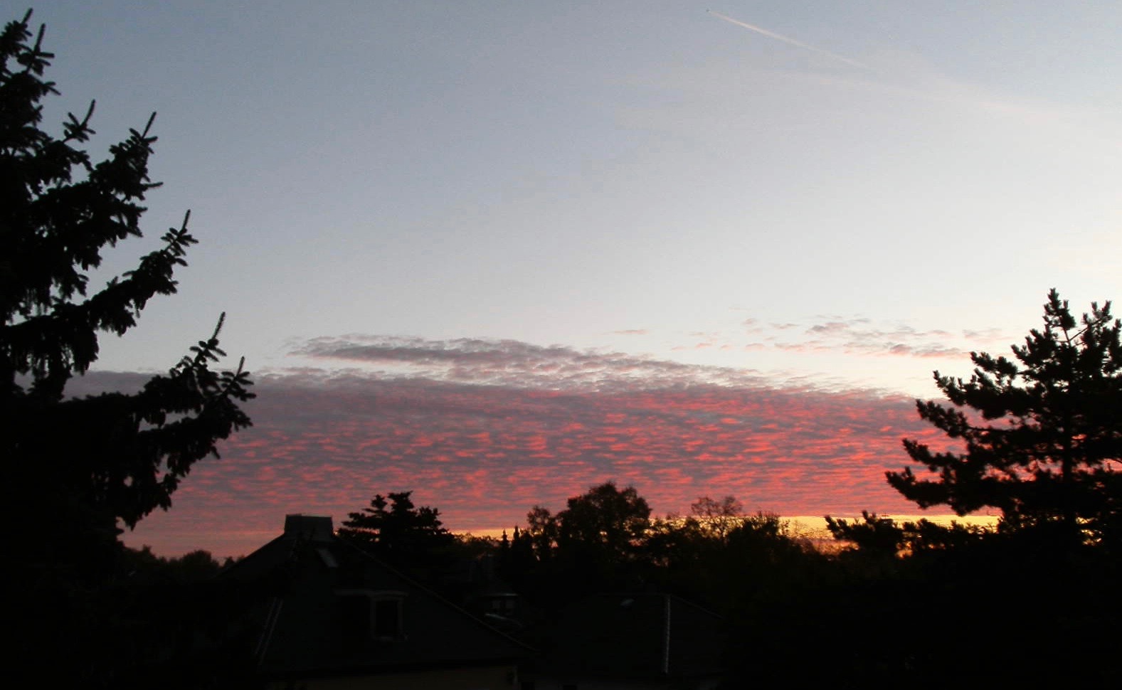 Sonnenaufgang über der Stadt